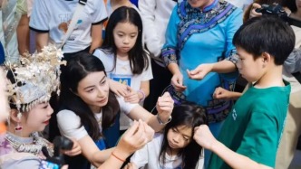 郭晶晶帶娃上熱搜！真正懂教育的家庭，都在搶著給孩子上這堂必修課！