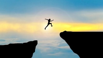 93年江苏厂二代，用5年把企业干成“小巨人” | 长江毕业季