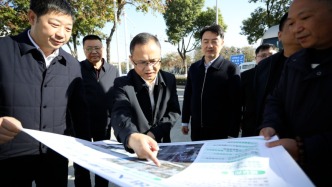 荊門(mén)市領(lǐng)導(dǎo)調(diào)研掇刀區(qū)產(chǎn)城融合項(xiàng)目