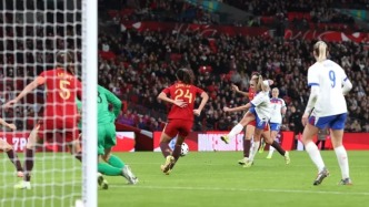 從1-6到0-8：30%控球率5次失誤23倍青訓(xùn)差距