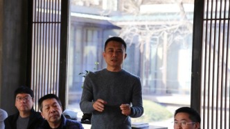 著名網(wǎng)絡作家何常在書友見面會在京舉行