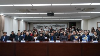 作家赵德发、龙一做客大连理工大学对谈小说与影视的共生之道