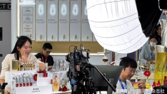 面臨巨頭資本與失效IPO，林清軒站在十字路口