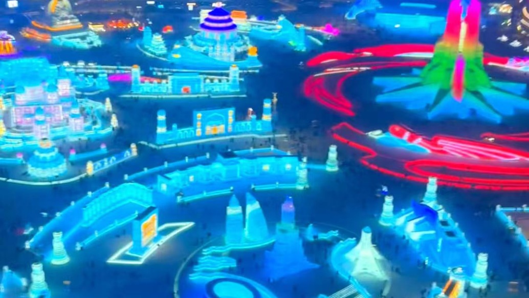 冰雪大世界犹如一颗璀璨的明珠,镶嵌在寒冷的冬日里,让人感受到雪的神秘与浪漫