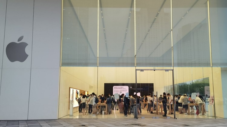 多名高管離職，蘋果現(xiàn)“后喬布斯時代”最嚴(yán)峻人事震蕩