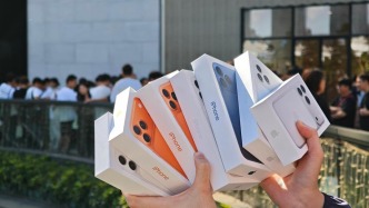 破發(fā)！iPhone“擇機”降價，后續(xù)更多？
