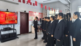 光宇街道宇康社区：宪法宣誓践初心 普法入户暖民心