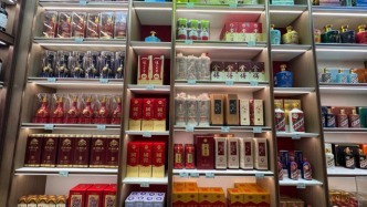 第八代五糧液開票價(jià)降至900元/瓶，經(jīng)銷商：真金白銀補(bǔ)貼