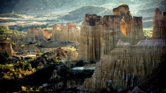 秋日 “追光” | 浪巴鋪土林還是太權(quán)威！