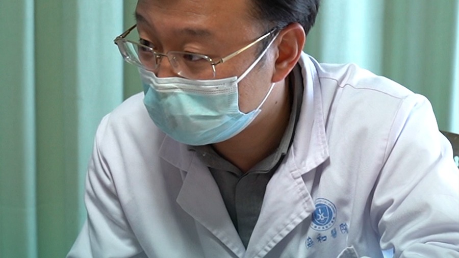 孩子大拇指“悬浮”天塌了,全力为孩子保下五根手指