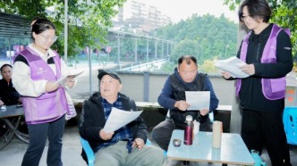 “洋”網(wǎng)格員進(jìn)社區(qū) 沙坪壩基層治理彰顯“國(guó)際范兒”