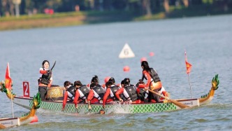 海南一女子龙舟队获三亚亚沙会入场券