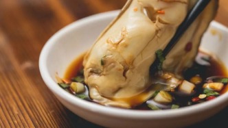 山東乳山生蠔的肥、鮮、甜，吃過(guò)才懂！