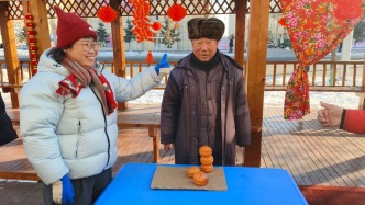 河?xùn)|路街道錦繡社區(qū)黨委開展“柿柿如意 鄰里同樂 ”趣味活動(dòng)