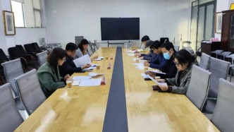 校領(lǐng)導(dǎo)列席指導(dǎo)山東藝術(shù)學(xué)院美術(shù)學(xué)院黨委理論學(xué)習(xí)中心組學(xué)習(xí)會(huì)和黨政聯(lián)席會(huì)議