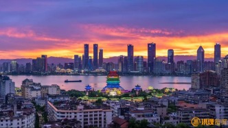 冬夜南昌“熱辣滾燙” 城市消費“煙火升騰”