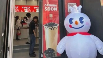 蜜雪冰城美國(guó)首店落地好萊塢，華人直呼“夢(mèng)回國(guó)內(nèi)”