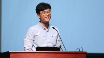 姚順雨入職騰訊！27歲首席AI科學家，能干嘛？