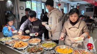 服務(wù)升級(jí)！南昌社區(qū)食堂變身冬日“熱島”