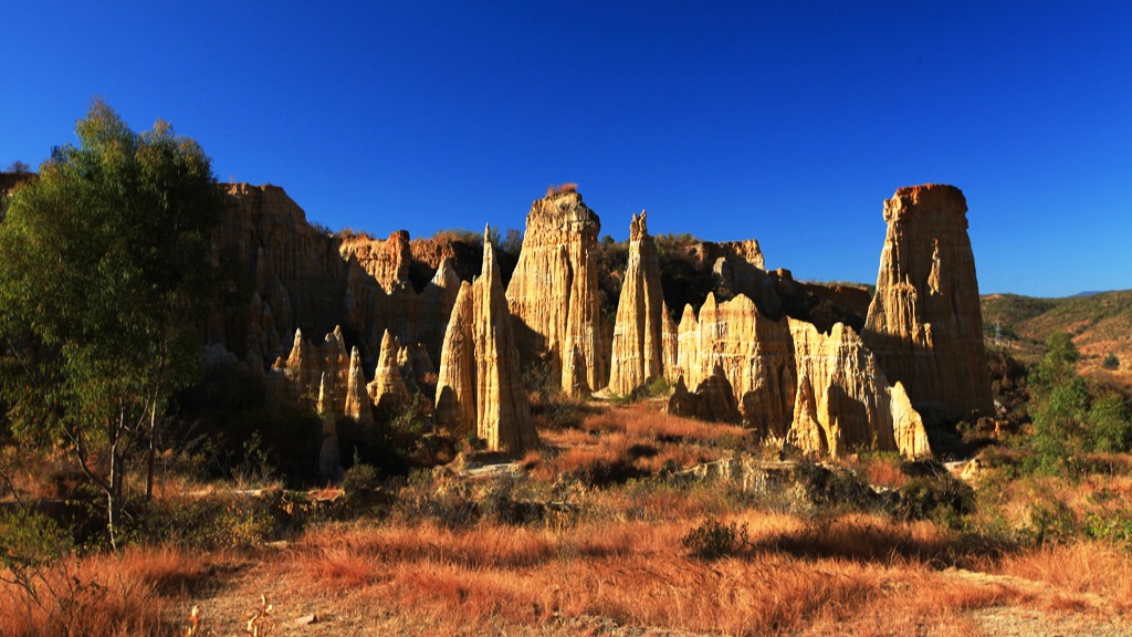 別再糾結(jié)浪巴鋪土林才是元謀最值得沖的景點(diǎn)