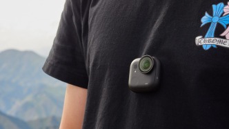 戶外影像的2025年：性能內(nèi)卷退潮，無感體驗(yàn)爆發(fā)，大疆影石雙雄爭霸