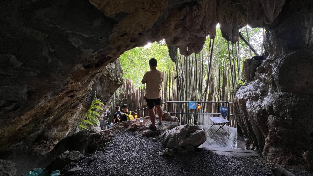 漫游廣西大新縣，隨拍藍(lán)洞咖啡廳，到處都是網(wǎng)紅景點(diǎn)