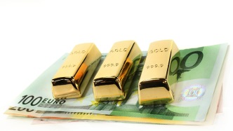 金价彻底颠了，又创新高，该买还是卖？