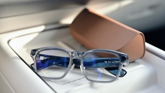 頂著股東質(zhì)疑硬上！理想入局“百鏡大戰(zhàn)”，重新定義“人機(jī)交互”？