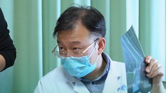 做手術(shù)時(shí)還是9個(gè)月的小娃娃，3年后可以跟我聊天了！