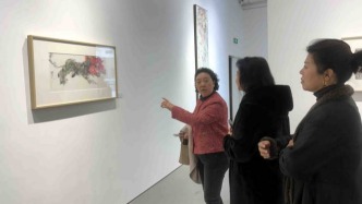 江苏苏州：笔墨随时代，花影贺新春