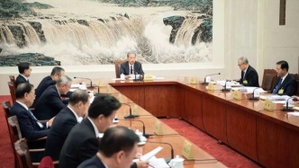 十四屆全國(guó)人大常委會(huì)舉行第五十七次委員長(zhǎng)會(huì)議