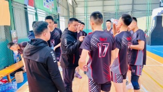 体育教师：从传统训练转型为综合育人