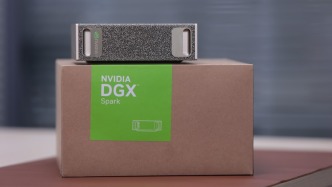 開箱NVIDIA DGX Spark： 把“一千萬億次”運(yùn)算，“塞進(jìn)”iPad mini大小的盒子