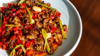 江西小炒發(fā)展報告2025：門店數(shù)飆升，企業(yè)注冊量同比增長超200%