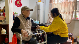 515個(gè)家庭醫(yī)生團(tuán)隊(duì)筑牢肇慶失能老人健康防線(xiàn)