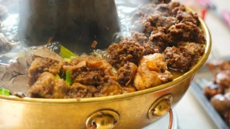 滑進(jìn)雪場(chǎng)，跌進(jìn)食堂！烏魯木齊滑雪場(chǎng)周邊覓食指南