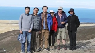 胡振波｜大河奔涌潮頭起 淬煉初心逐浪行