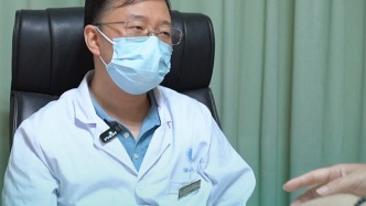 小时候因为害怕不敢切多趾，13岁影响跑步决心做手术