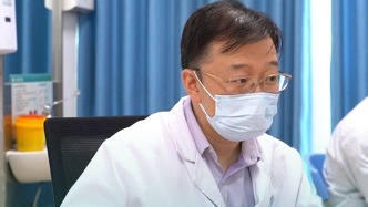 爺爺和太太一天抽兩包煙，媽媽覺得房間都被腌入味了