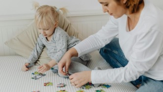 無(wú)聊粘人的娃和暴躁低能量的媽：獨(dú)立與依戀的平衡（上）