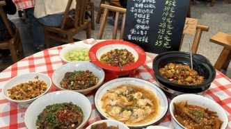 湘菜發(fā)展報(bào)告2025：千億規(guī)模的湘菜，高性?xún)r(jià)比、土菜、市井菜持續(xù)出圈