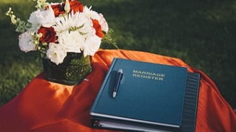 剧本版权转让合同未明确约定剧本交付形式，交付应以何为准？