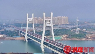 隆兴大桥上层公路全线通车