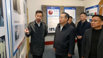 普布頓珠在成都市調(diào)研基督教中國(guó)化工作