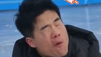 宇輝還是沒學(xué)會吃凍梨呀！看來是真“拔牙”