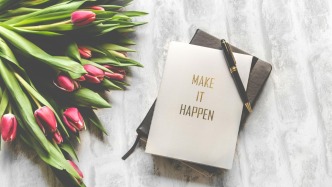 影视投资合同中，退还投资定金的诉讼时效起算时间应以何为准？