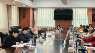 市統(tǒng)計(jì)局傳達(dá)學(xué)習(xí)市委季度工作會(huì)議精神