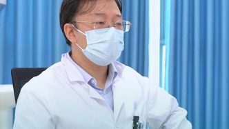 多趾宝宝手术后来复查，医生：你就是那个爱哭的小姑娘