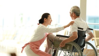 關(guān)于養(yǎng)老、銀發(fā)經(jīng)濟(jì)發(fā)展 這場發(fā)布會都談到了