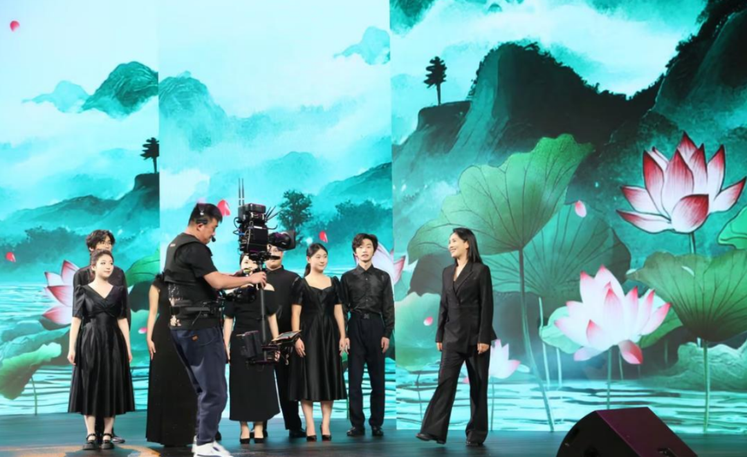 东城男孩合唱团受邀参加山东百姓春晚录制 烟台汽车工程职业学院美育成果持续绽放